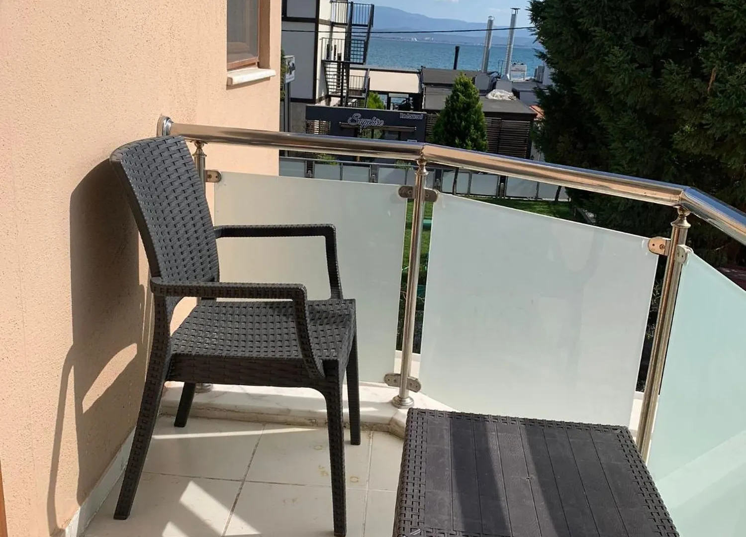 Akcayzeytin Otel 0*, Akçay