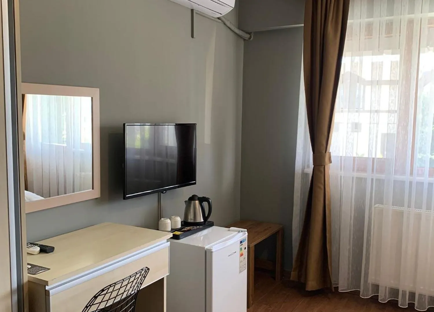Akcayzeytin Otel 0*, Akçay
